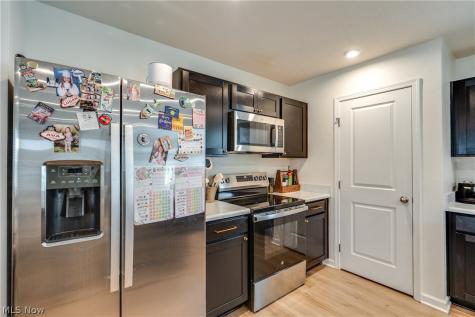 3690 Kirkham Drive Barberton OH 44203