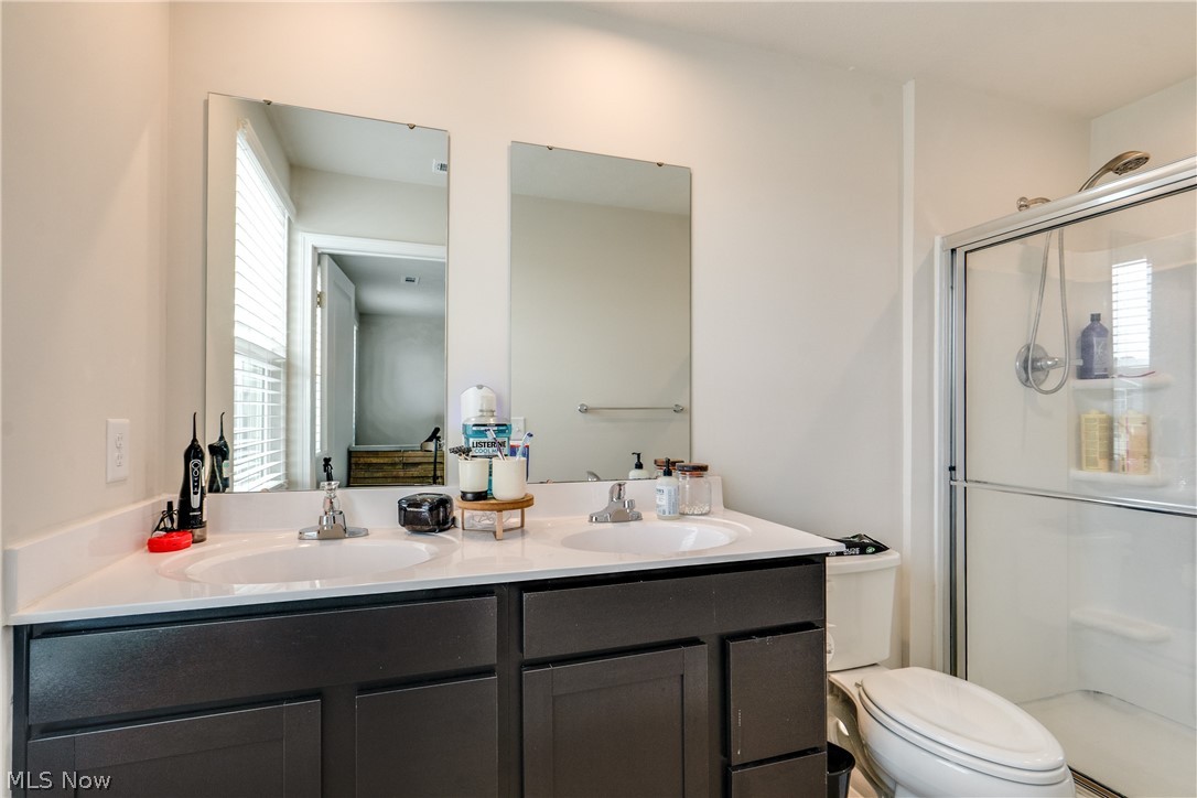 3690 Kirkham Drive Barberton OH 44203