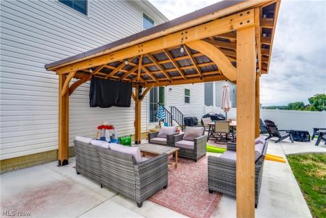 3690 Kirkham Drive Barberton OH 44203