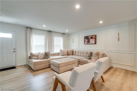 3690 Kirkham Drive Barberton OH 44203