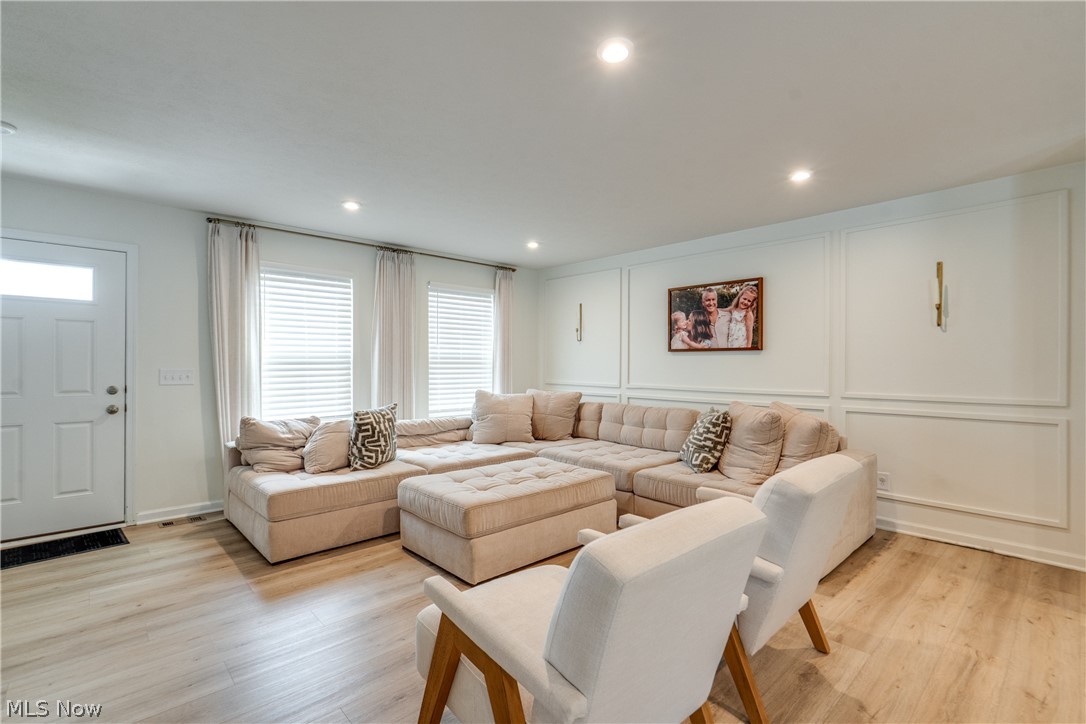 3690 Kirkham Drive Barberton OH 44203