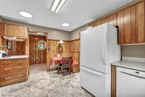 1553 S Carpenter Road S Brunswick OH 44212