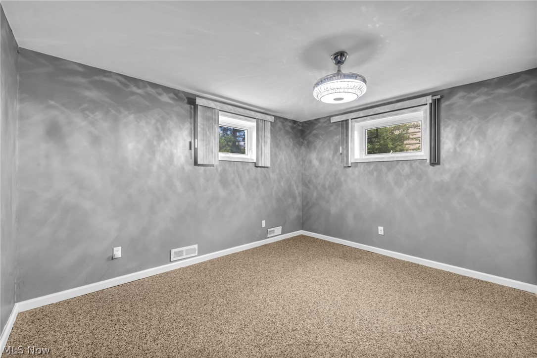 1553 S Carpenter Road S Brunswick OH 44212