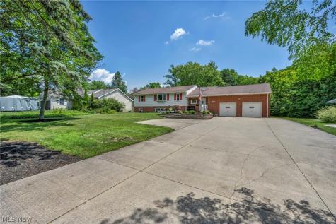 1553 S Carpenter Road S Brunswick OH 44212
