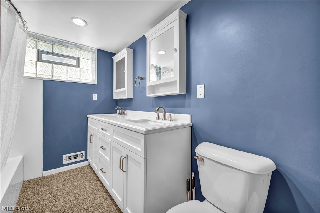 1553 S Carpenter Road S Brunswick OH 44212
