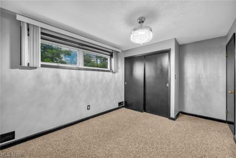 1553 S Carpenter Road S Brunswick OH 44212