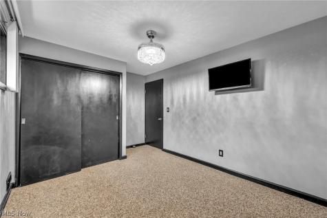 1553 S Carpenter Road S Brunswick OH 44212