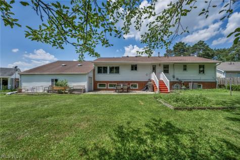 1553 S Carpenter Road S Brunswick OH 44212