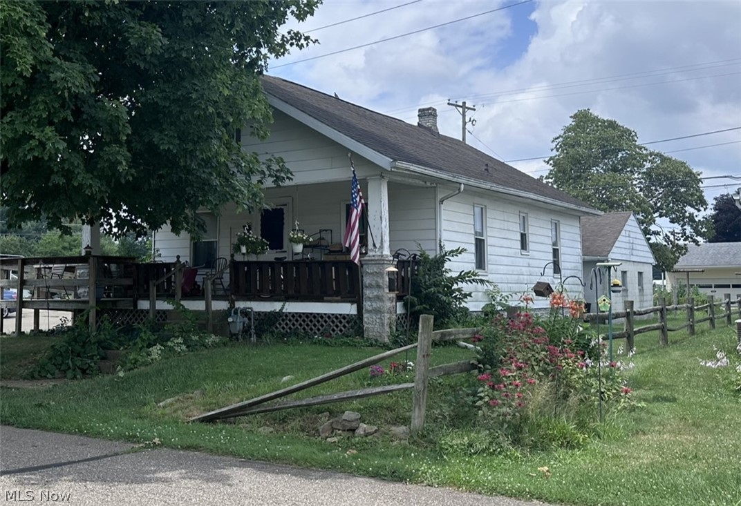 490 Oxford Avenue Newcomerstown OH 43832