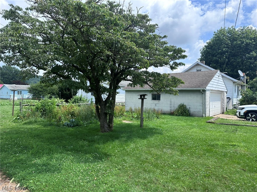 490 Oxford Avenue Newcomerstown OH 43832