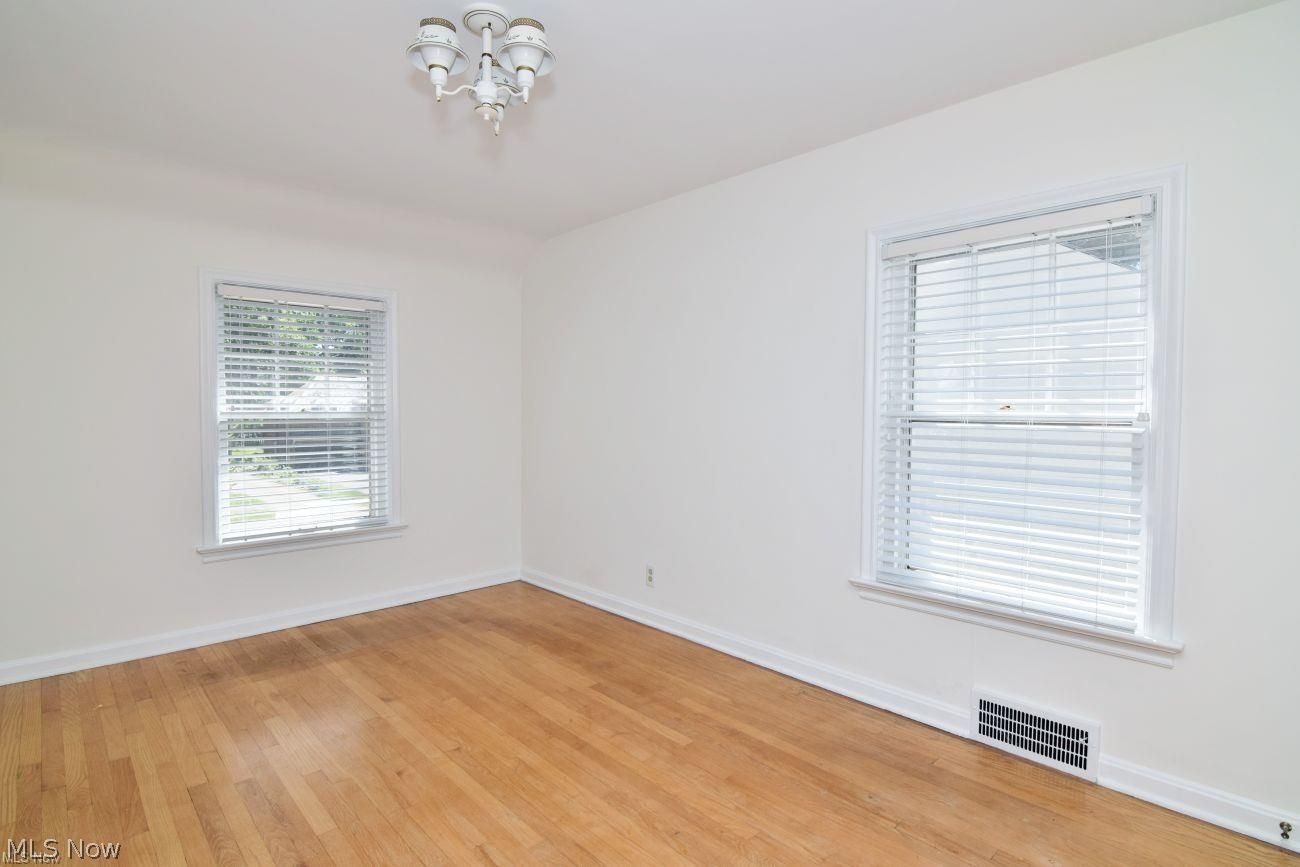 1531 Kew Road Cleveland Heights OH 44118