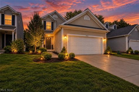 29116 Pembrooke Boulevard Olmsted Twp OH 44138