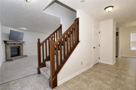 29116 Pembrooke Boulevard Olmsted Twp OH 44138