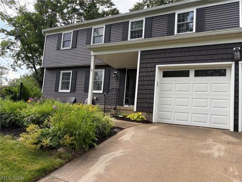 2457 Greenhaven Drive Akron OH 44333