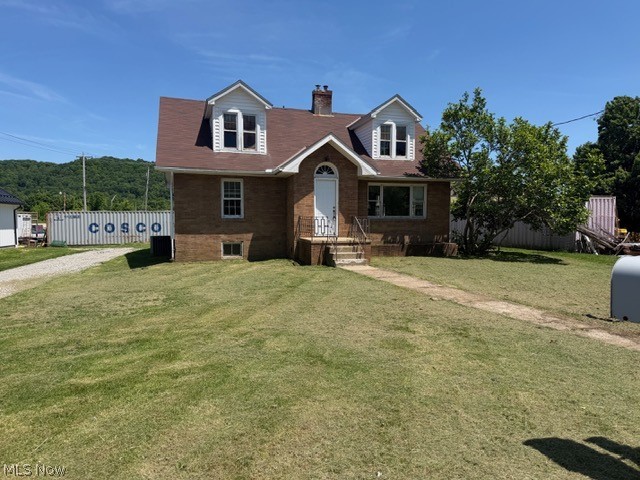 1525 Roanoke Avenue Uhrichsville OH 44683
