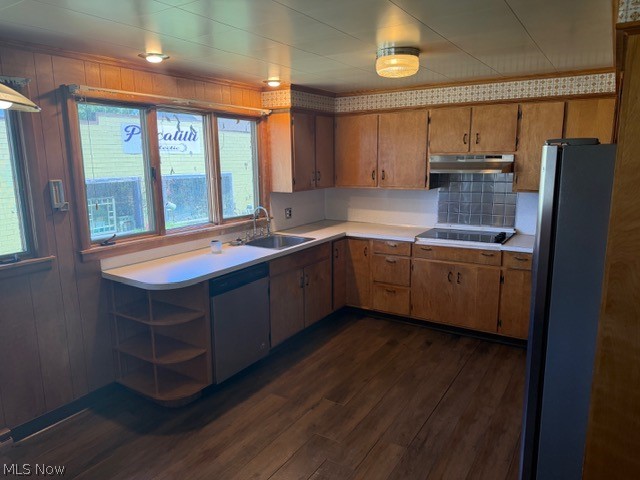 1525 Roanoke Avenue Uhrichsville OH 44683