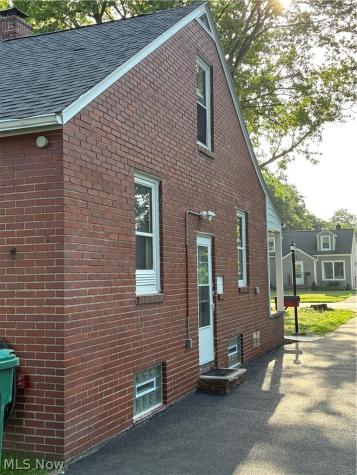 7382 Presley Avenue Mentor OH 44060