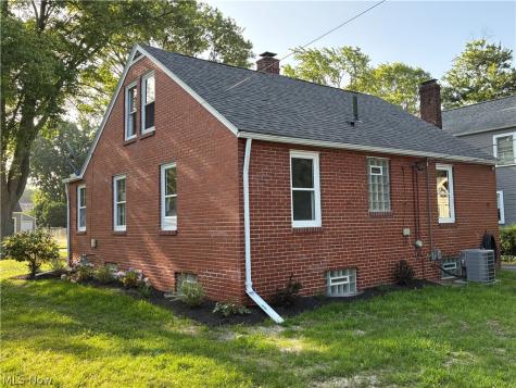 7382 Presley Avenue Mentor OH 44060