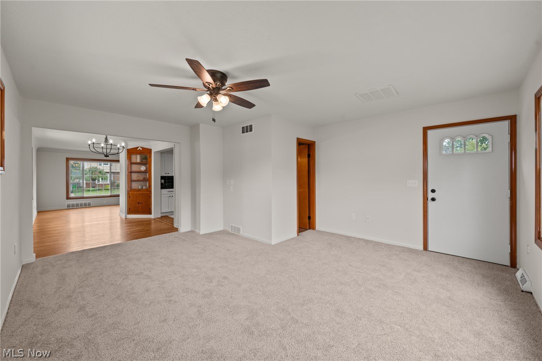21790 Kennison Avenue Euclid OH 44123