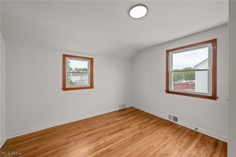 21790 Kennison Avenue Euclid OH 44123