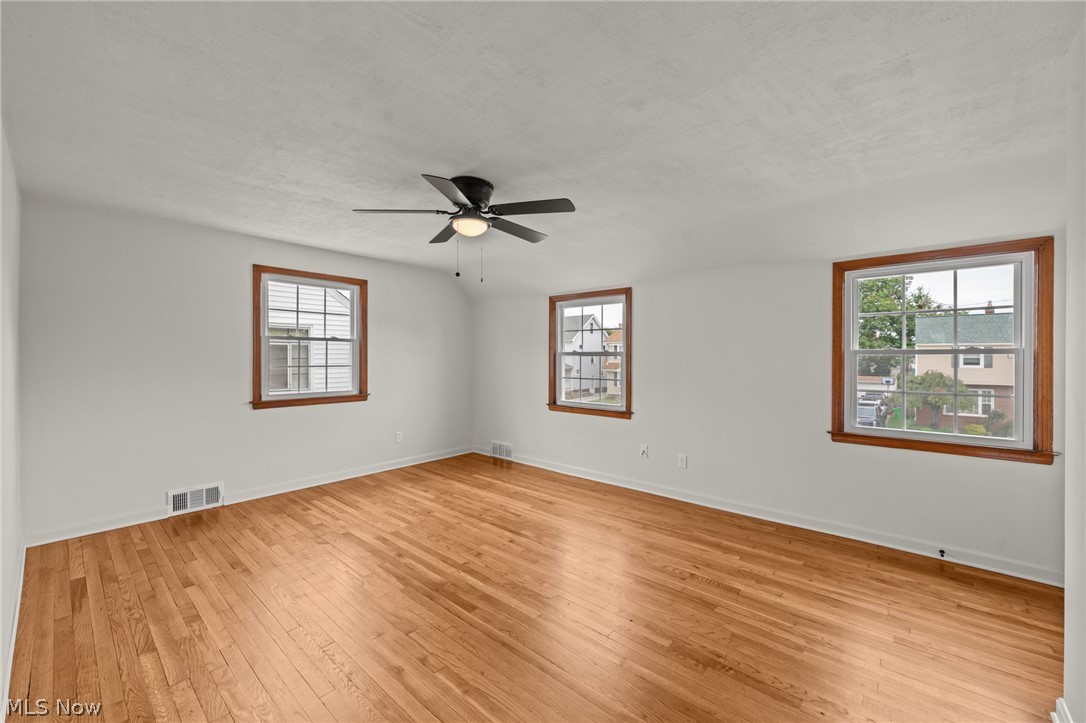 21790 Kennison Avenue Euclid OH 44123