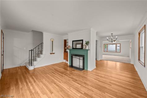 21790 Kennison Avenue Euclid OH 44123