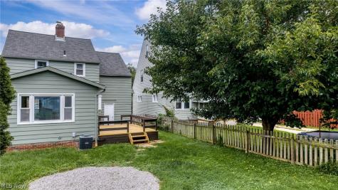 21790 Kennison Avenue Euclid OH 44123