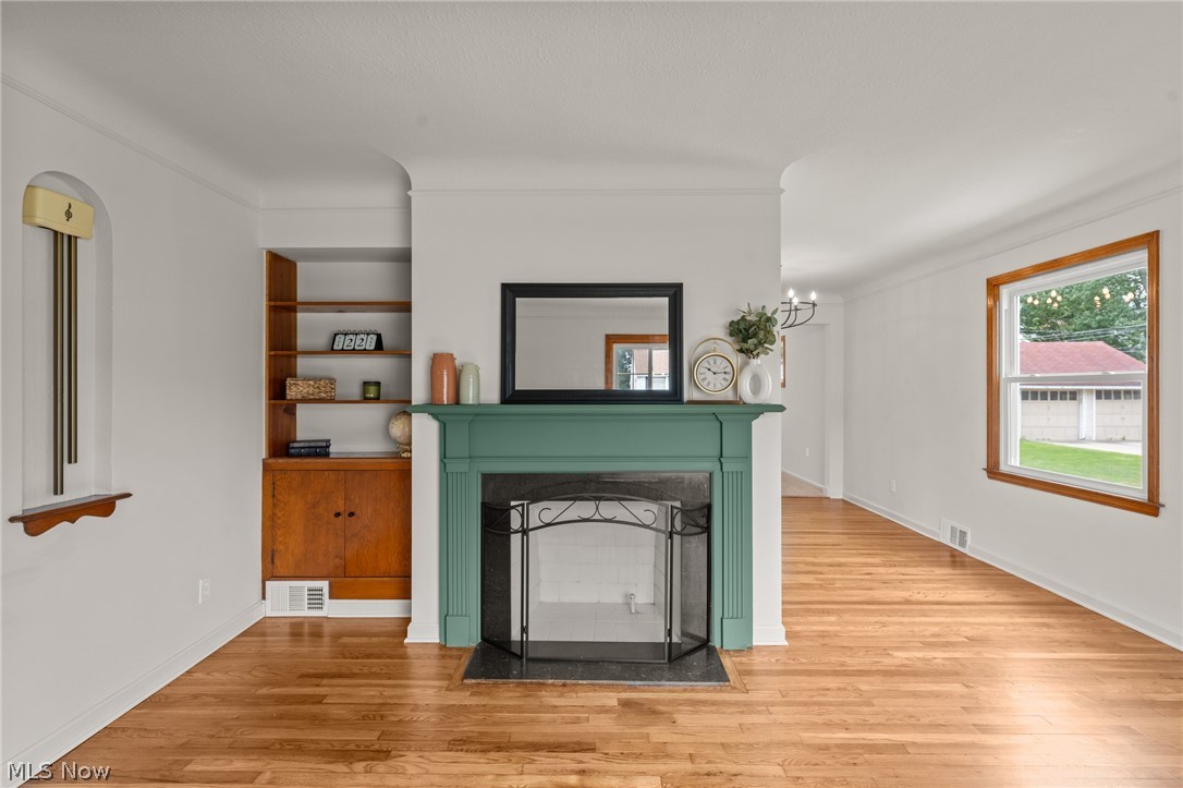 21790 Kennison Avenue Euclid OH 44123