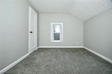 542 Montgomery Street Akron OH 44305