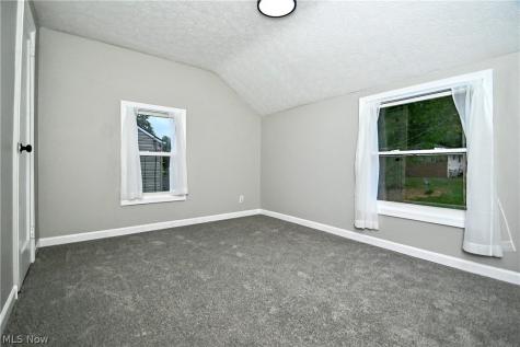 542 Montgomery Street Akron OH 44305