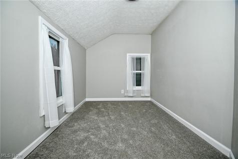 542 Montgomery Street Akron OH 44305