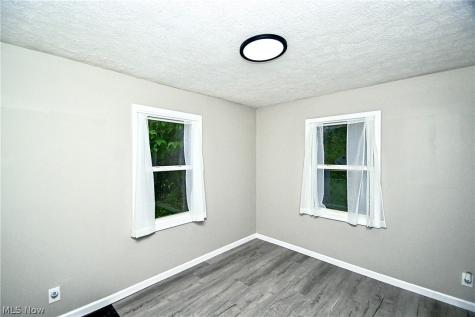 542 Montgomery Street Akron OH 44305