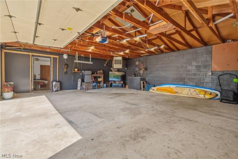 330 Tuscarawas Street NE Navarre OH 44662