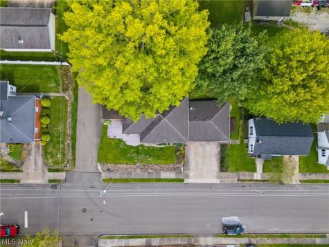 330 Tuscarawas Street NE Navarre OH 44662