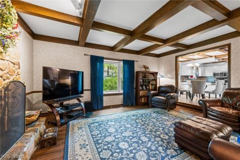 1697 Holdens Arbor Run Westlake OH 44145