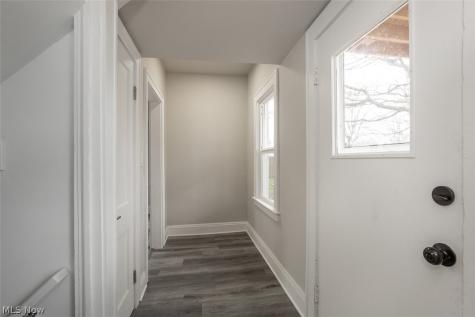 4940 E 106th Street Garfield Heights OH 44125
