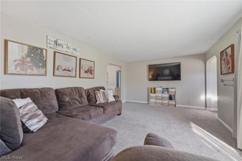 1743 Jefferson Road NE Massillon OH 44646