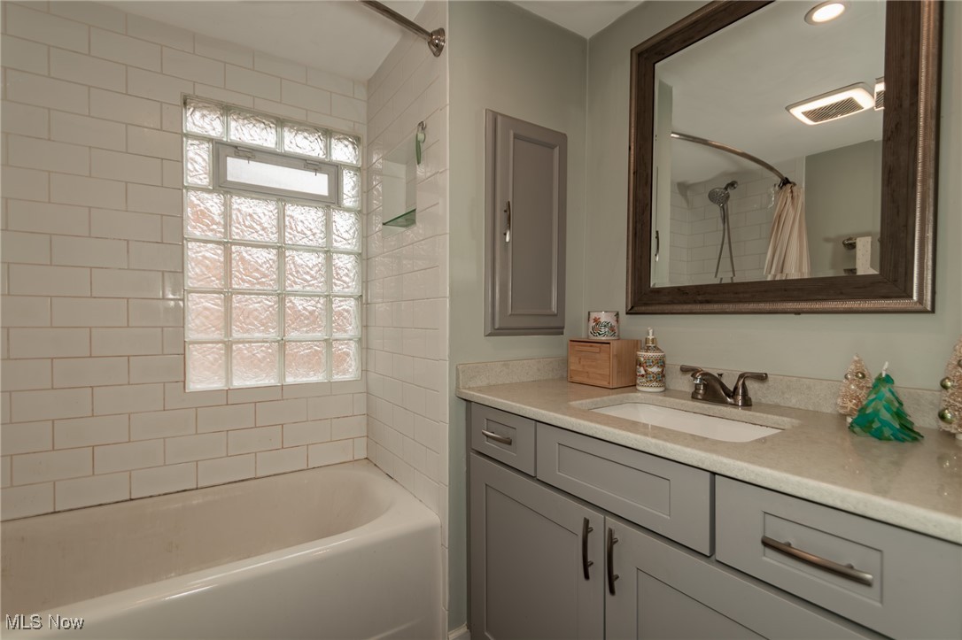 1589 Clarence Avenue Lakewood OH 44107