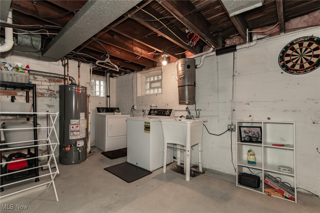 1589 Clarence Avenue Lakewood OH 44107