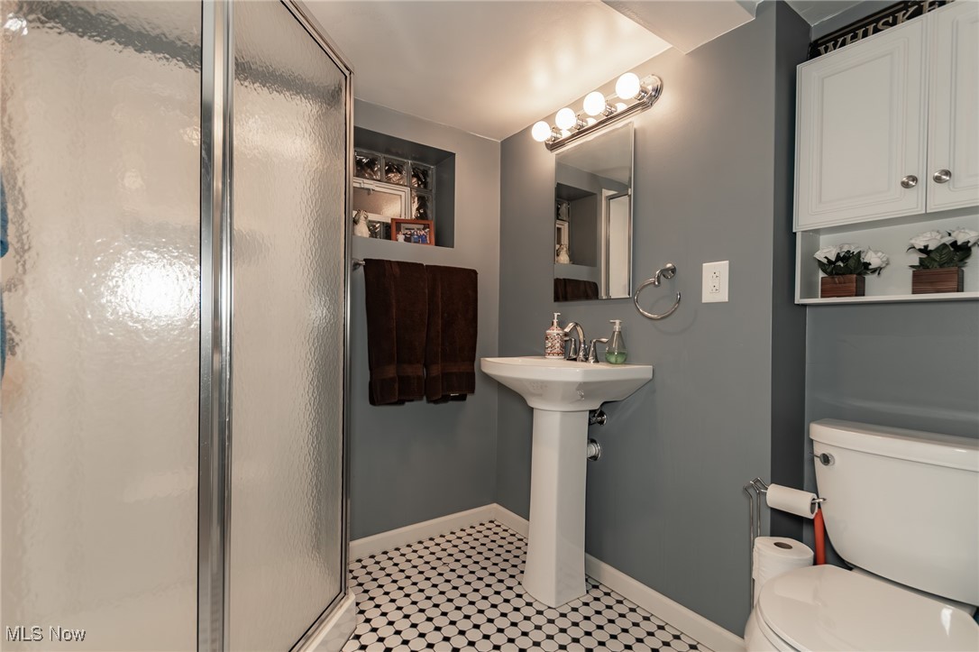 1589 Clarence Avenue Lakewood OH 44107