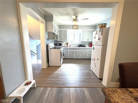 274 Bon Air Avenue Elyria OH 44035