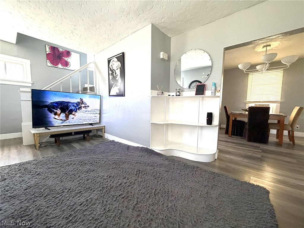 274 Bon Air Avenue Elyria OH 44035