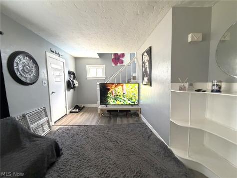 274 Bon Air Avenue Elyria OH 44035