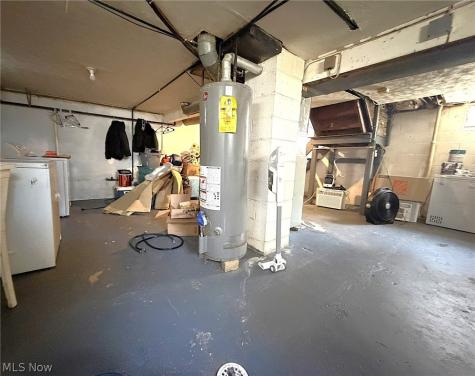 274 Bon Air Avenue Elyria OH 44035