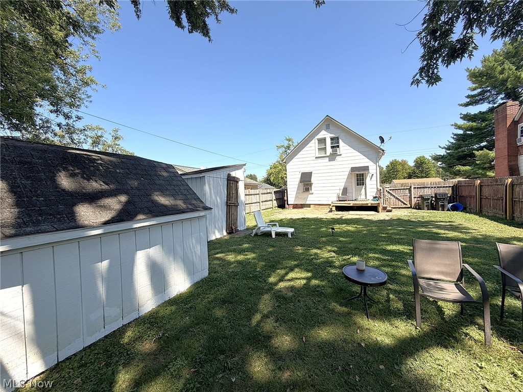 274 Bon Air Avenue Elyria OH 44035