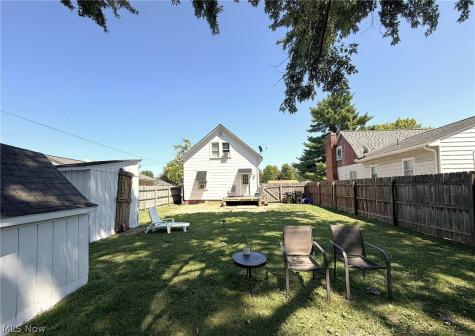 274 Bon Air Avenue Elyria OH 44035