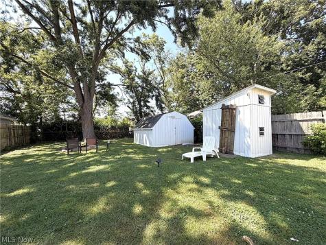 274 Bon Air Avenue Elyria OH 44035