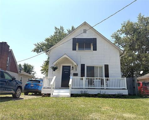 274 Bon Air Avenue Elyria OH 44035