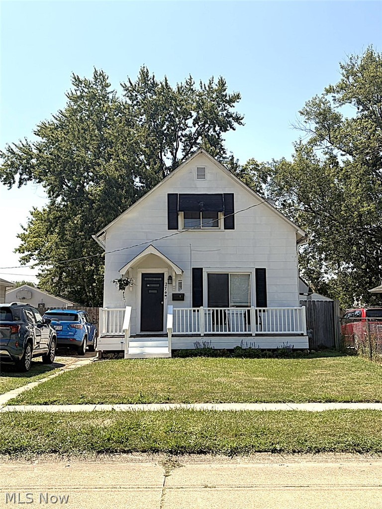 274 Bon Air Avenue Elyria OH 44035