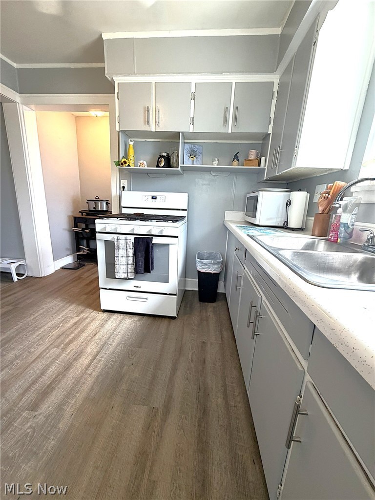 274 Bon Air Avenue Elyria OH 44035